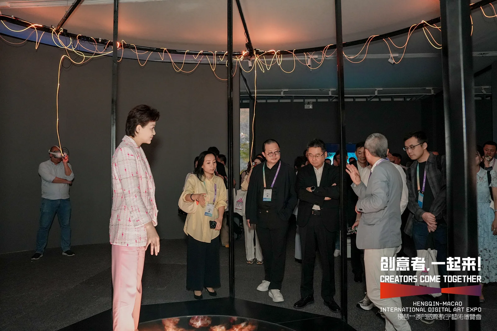 Delegation visiting the Deepcore installation at the Hengqin–Macao International Digital Art Expo